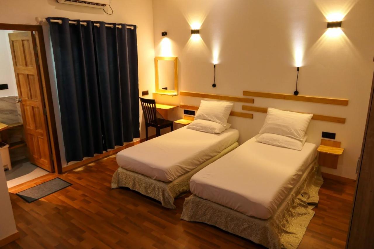 Отель Ayira Maldives Фериду Экстерьер фото