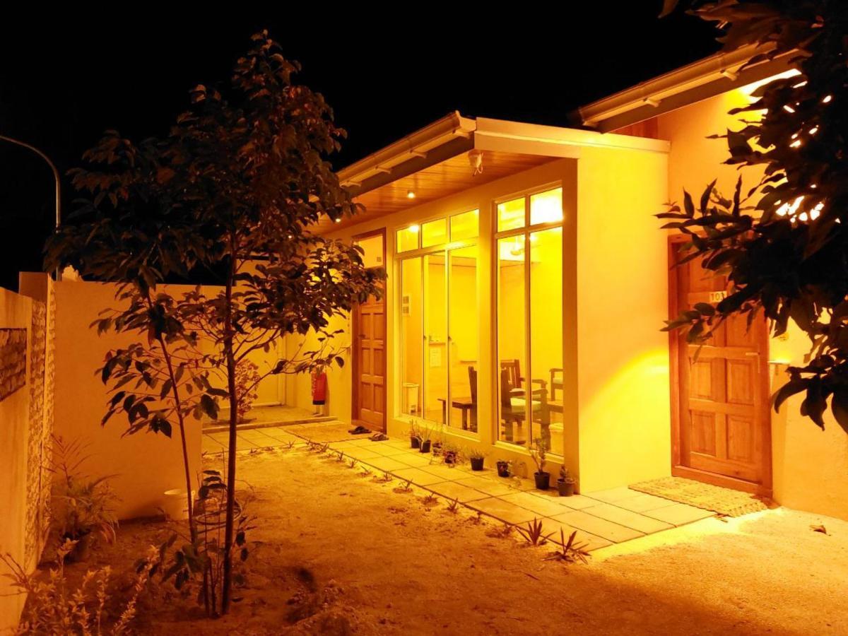 Отель Ayira Maldives Фериду Экстерьер фото